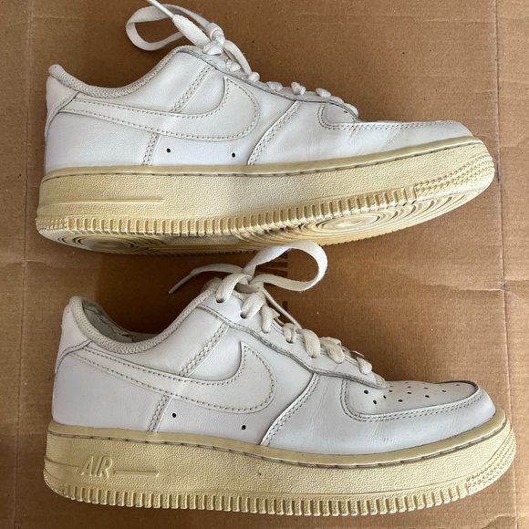 Nike Air Force 1 White - Women's US size 5.5 - Picture 2 of 8